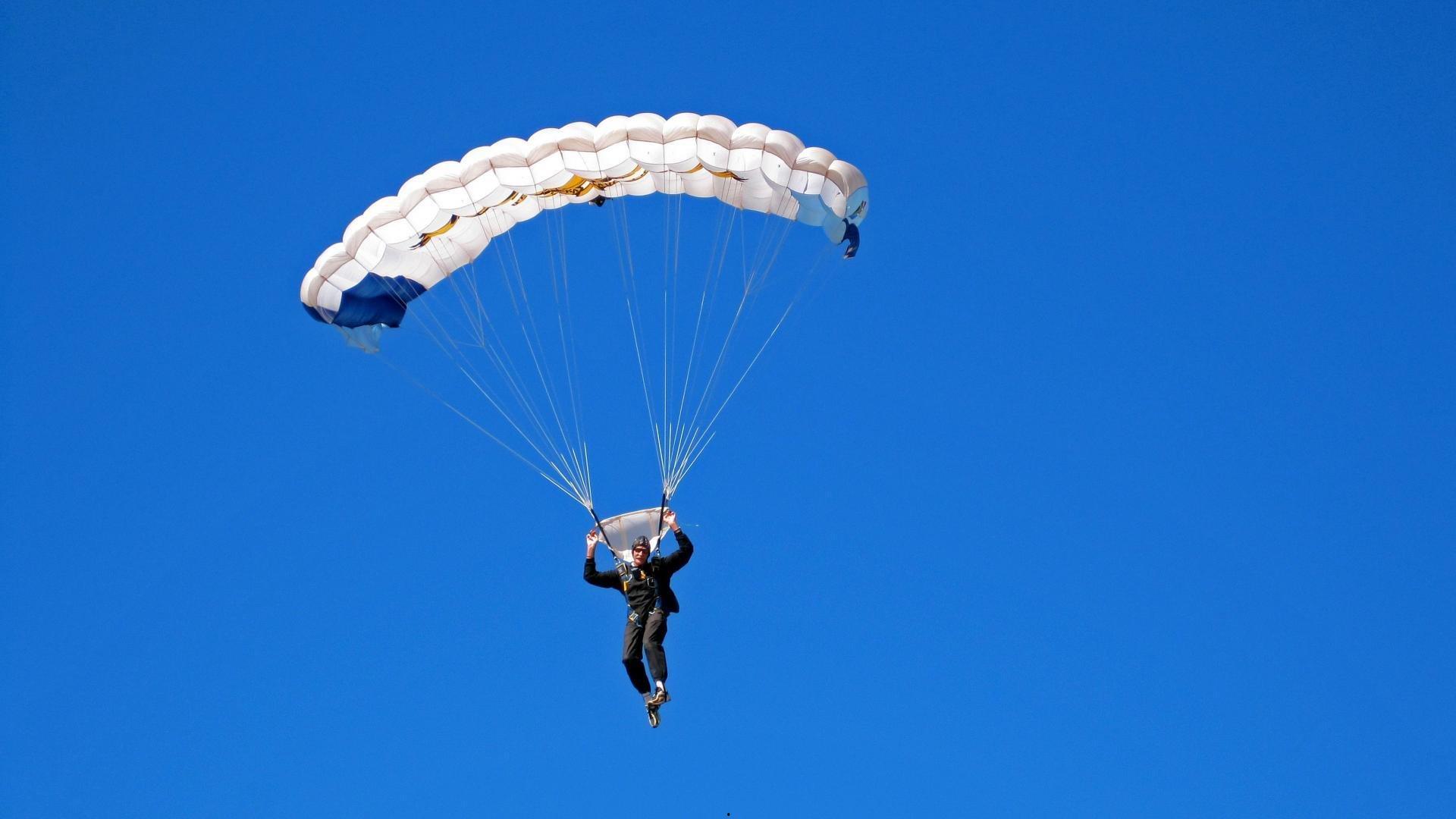 德天空曝多豪门争夺新星 拜仁领衔竞逐英冠天才泰里克-乔治